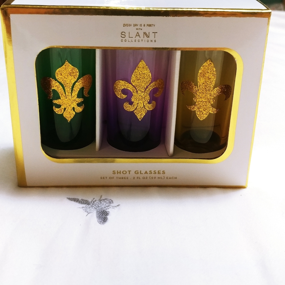 Mardi Gras Shot Glass - Picture 3 of 3